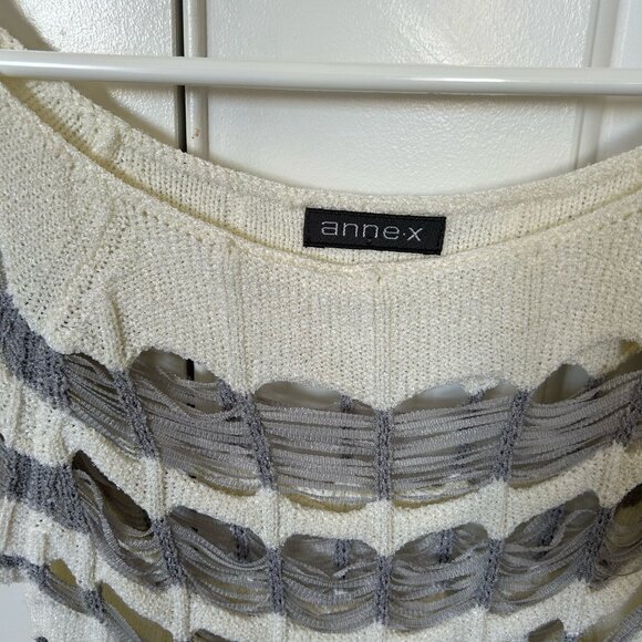 Annex Women's Short Sleeve Top Size (S/P) Small - Picture 3 of 6